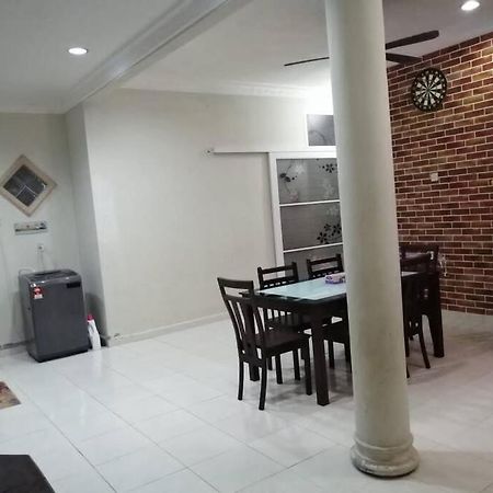 Sri Wang Homestay @ Arau Extérieur photo